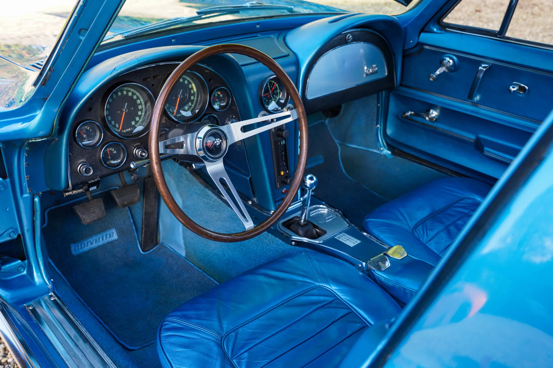 1966 Chevrolet Corvette C2 Sting Ray Coupé, 3/30