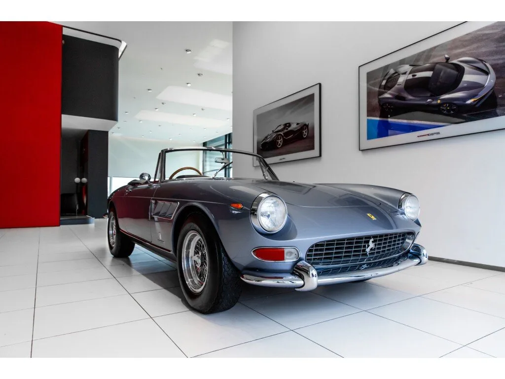 1966 Ferrari 275 GTS proposée par un concessionnaire spécialisé à Hengelo, Pays-Bas, photo principale