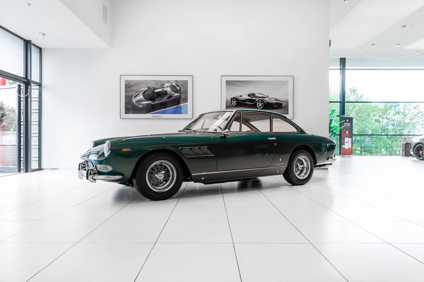 1966 Ferrari 330 GT offered by a specialist dealer in Hengelo, Netherlands, photo 3 of 15