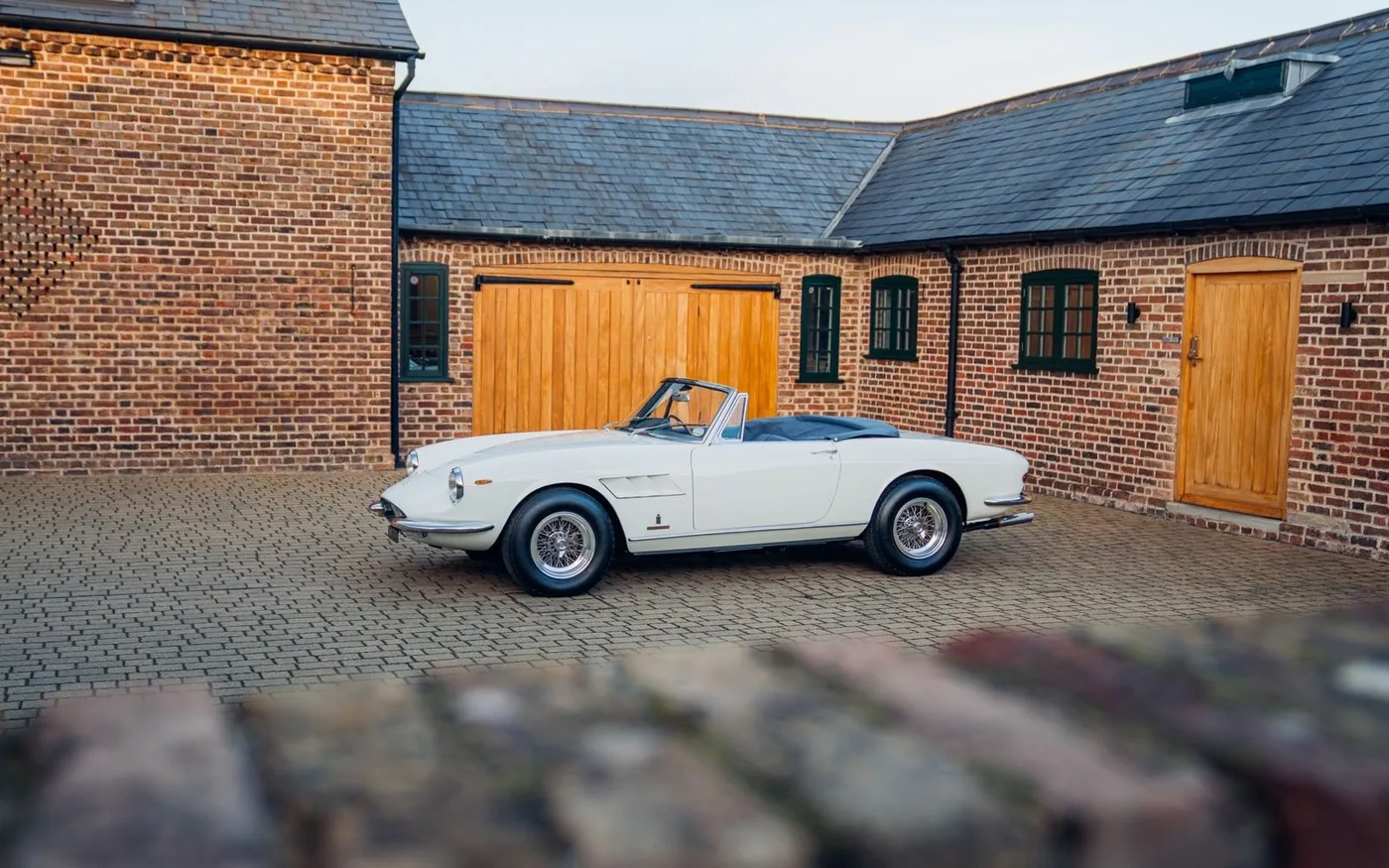 1966 Ferrari 330 GTS offered by a specialist dealer in Chorleywood, United Kingdom, photo 8 of 15