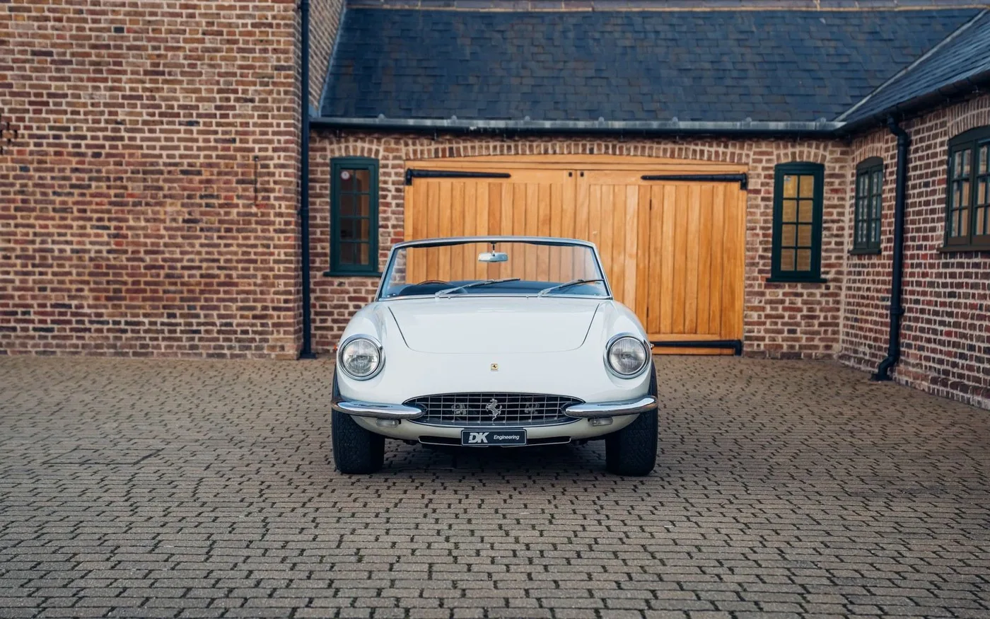 1966 Ferrari 330 GTS offered by a specialist dealer in Chorleywood, United Kingdom, photo 14 of 15