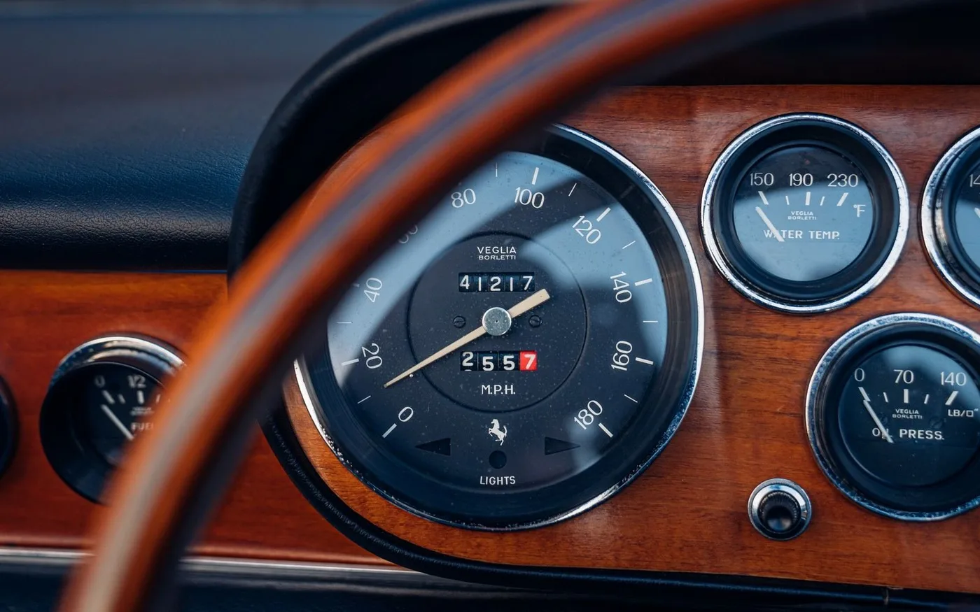 1966 Ferrari 330 GTS offered by a specialist dealer in Chorleywood, United Kingdom, photo 15 of 15