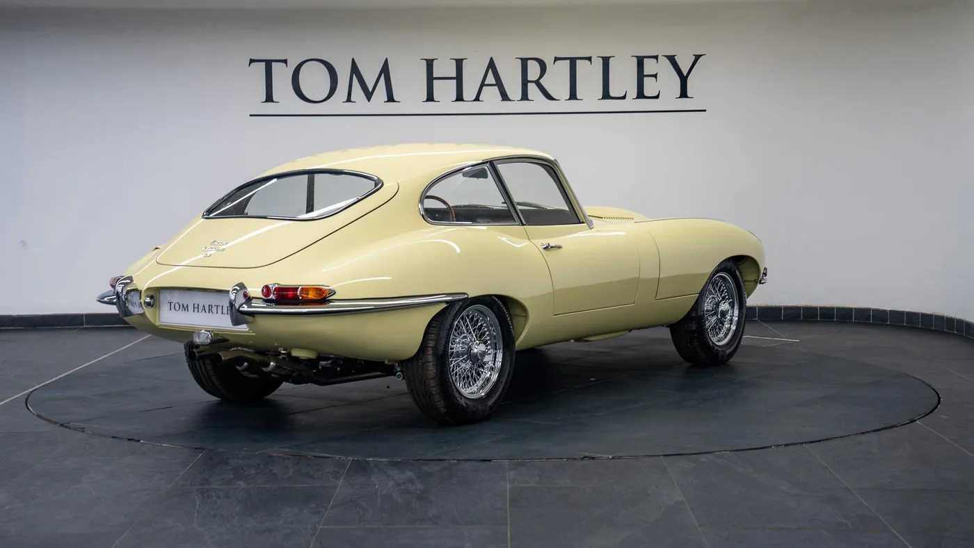 1966 Jaguar E-Type 4.2 Coupé offered by a specialist dealer in Swadlincote, United Kingdom, photo 7 of 15