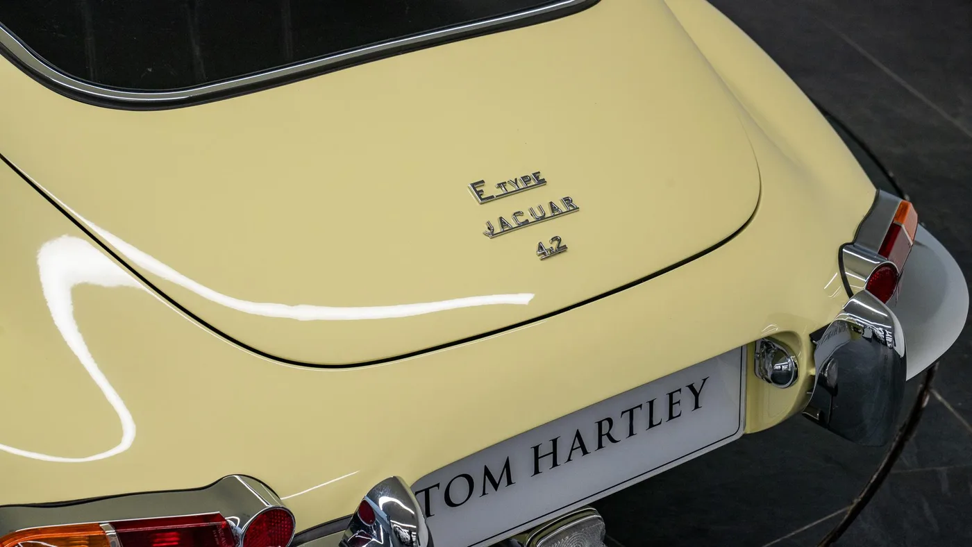 1966 Jaguar E-Type 4.2 Coupé offered by a specialist dealer in Swadlincote, United Kingdom, photo 14 of 15
