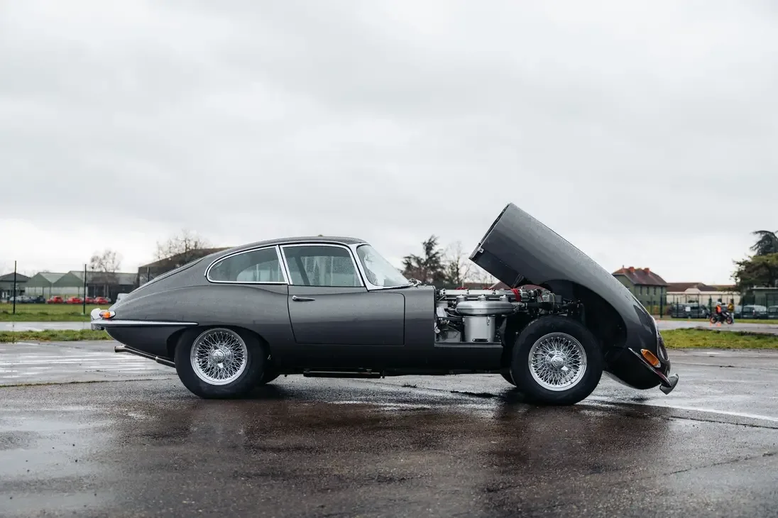 1966 Jaguar E-Type Series 1 4.2 Coupé, 4/30
