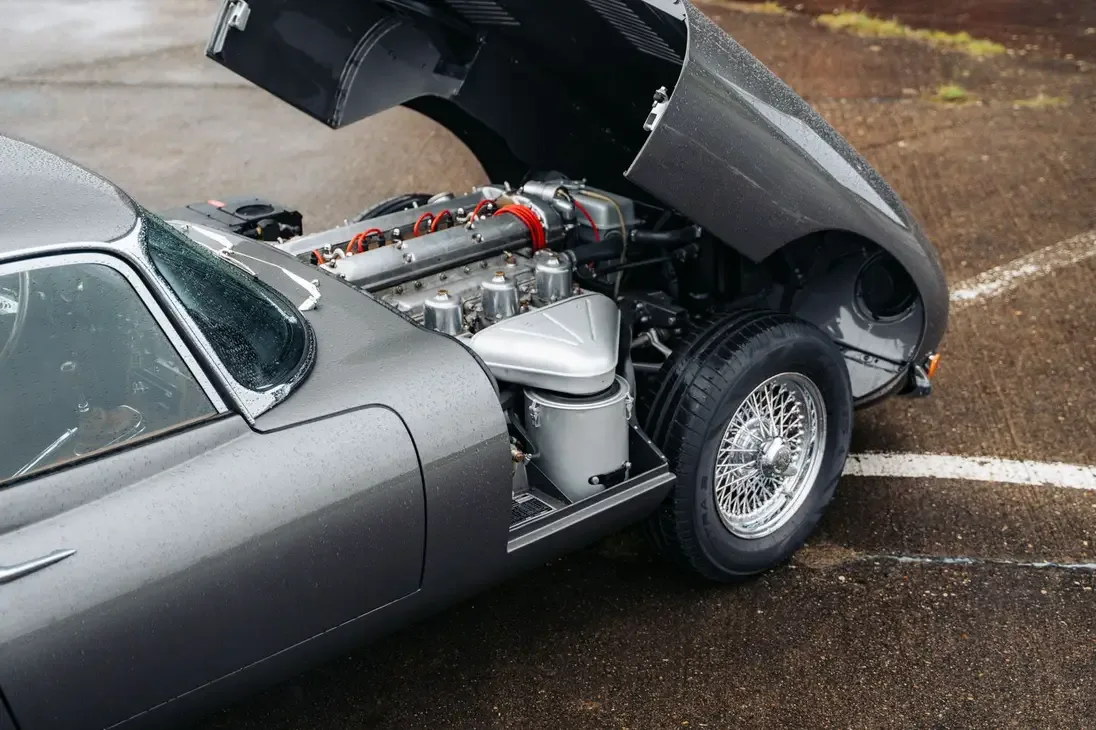 1966 Jaguar E-Type Series 1 4.2 Coupé, 25/30