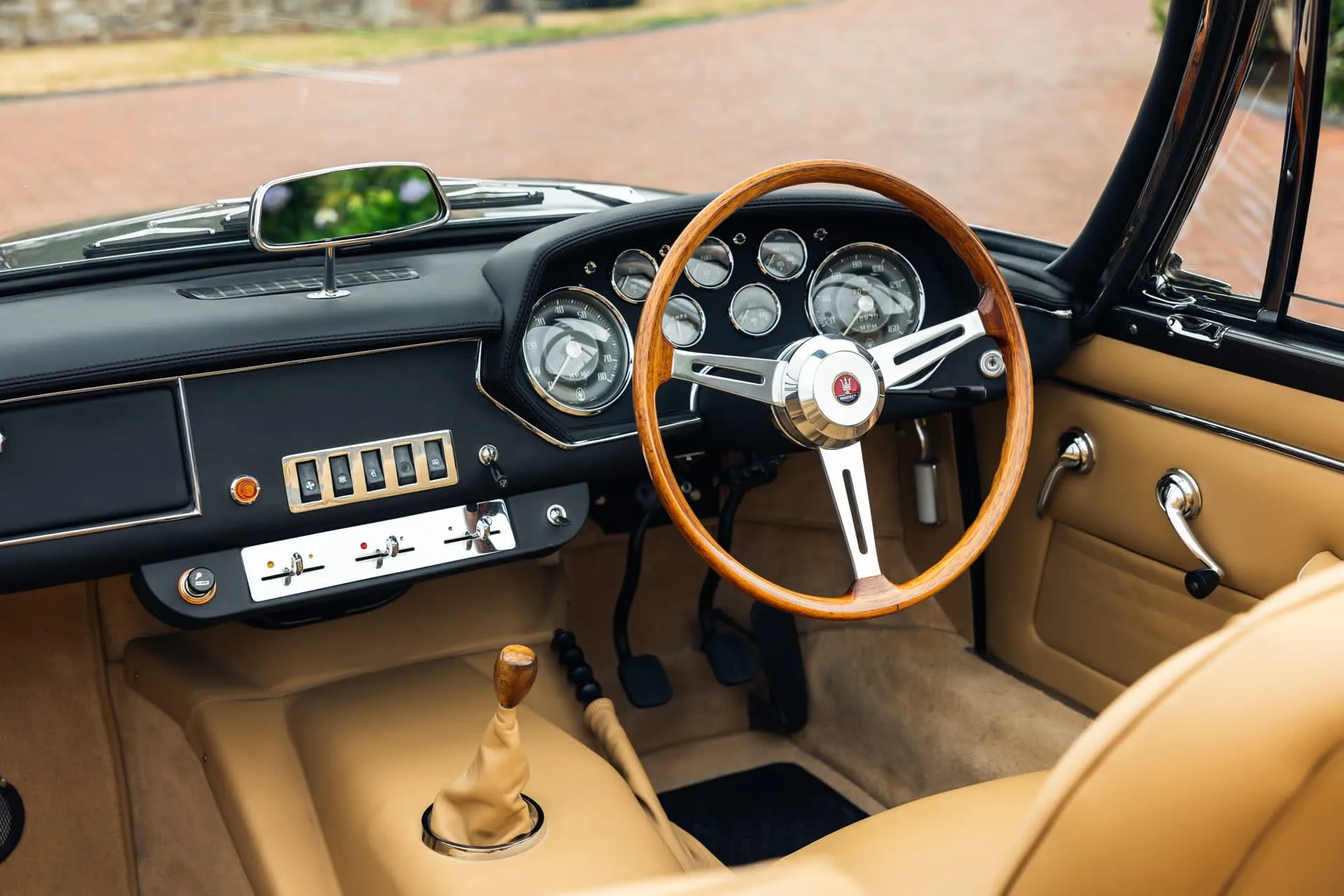 1966 Maserati Mistral Spyder 3700, 22/30