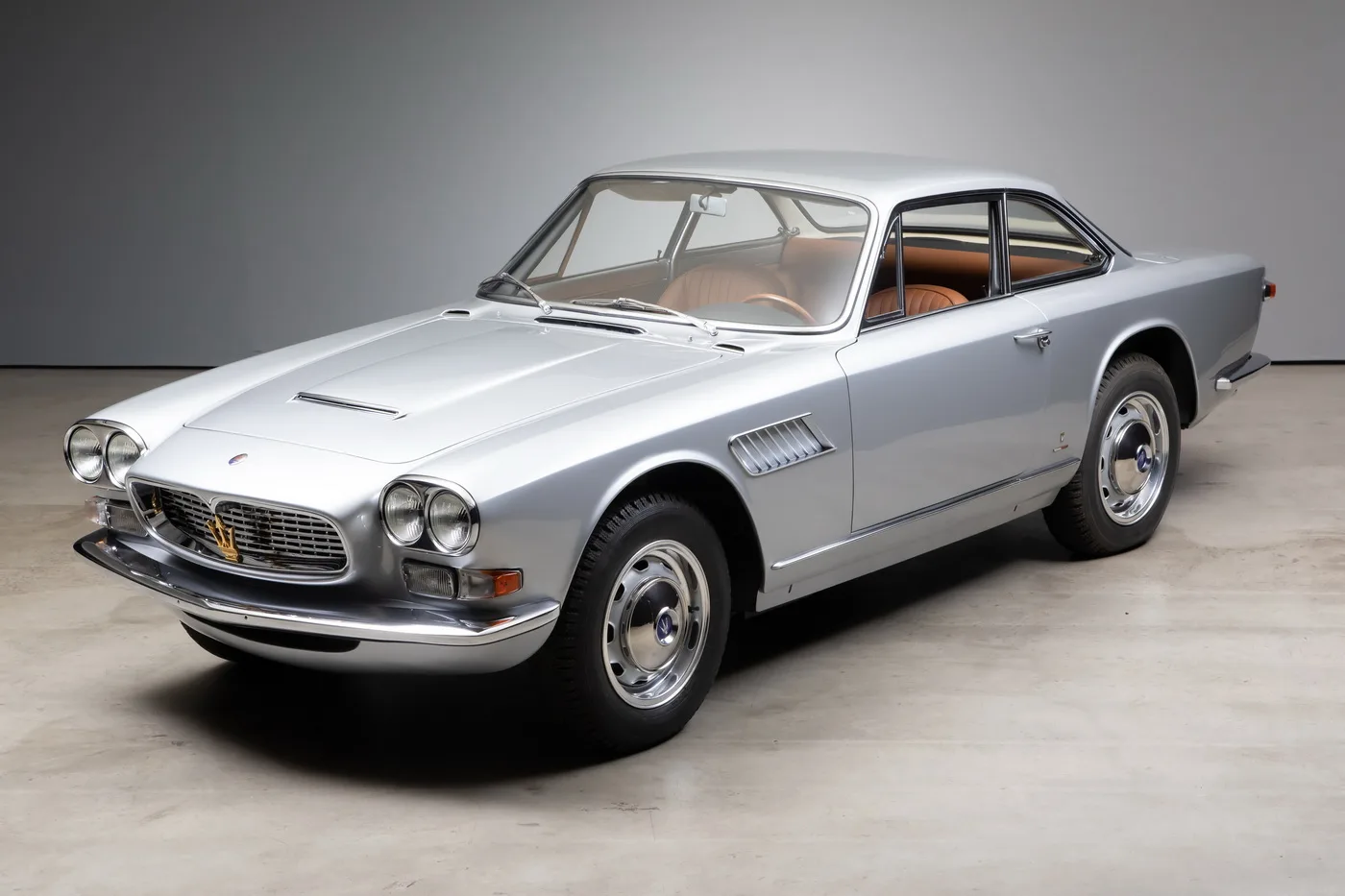 1966 Maserati Sebring Series II 3500 GTI angeboten von einem Fachhändler in Hamburg, Deutschland, Hauptfoto