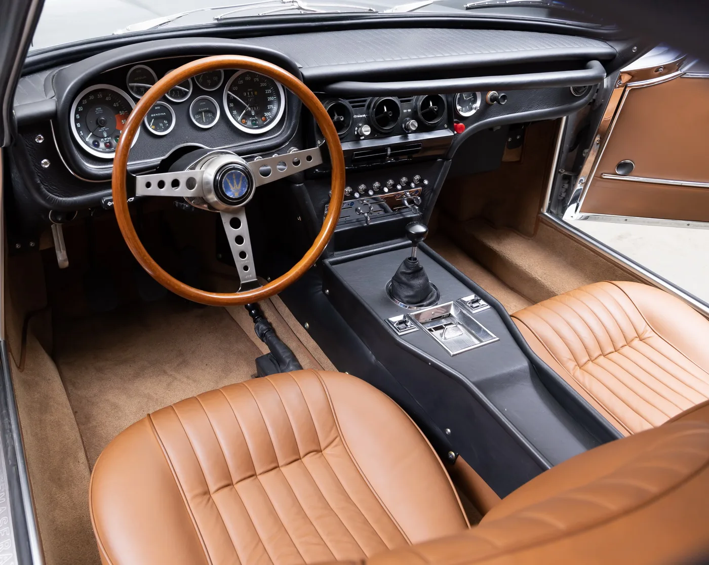 1966 Maserati Sebring Series II 3500 GTI, 17/23
