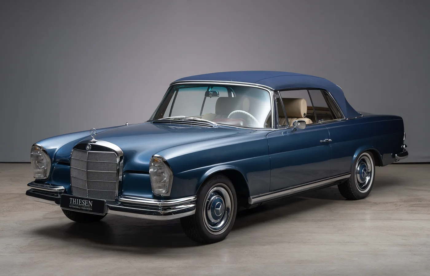 1966 Mercedes-Benz 250 SE Cabriolet, 2/30