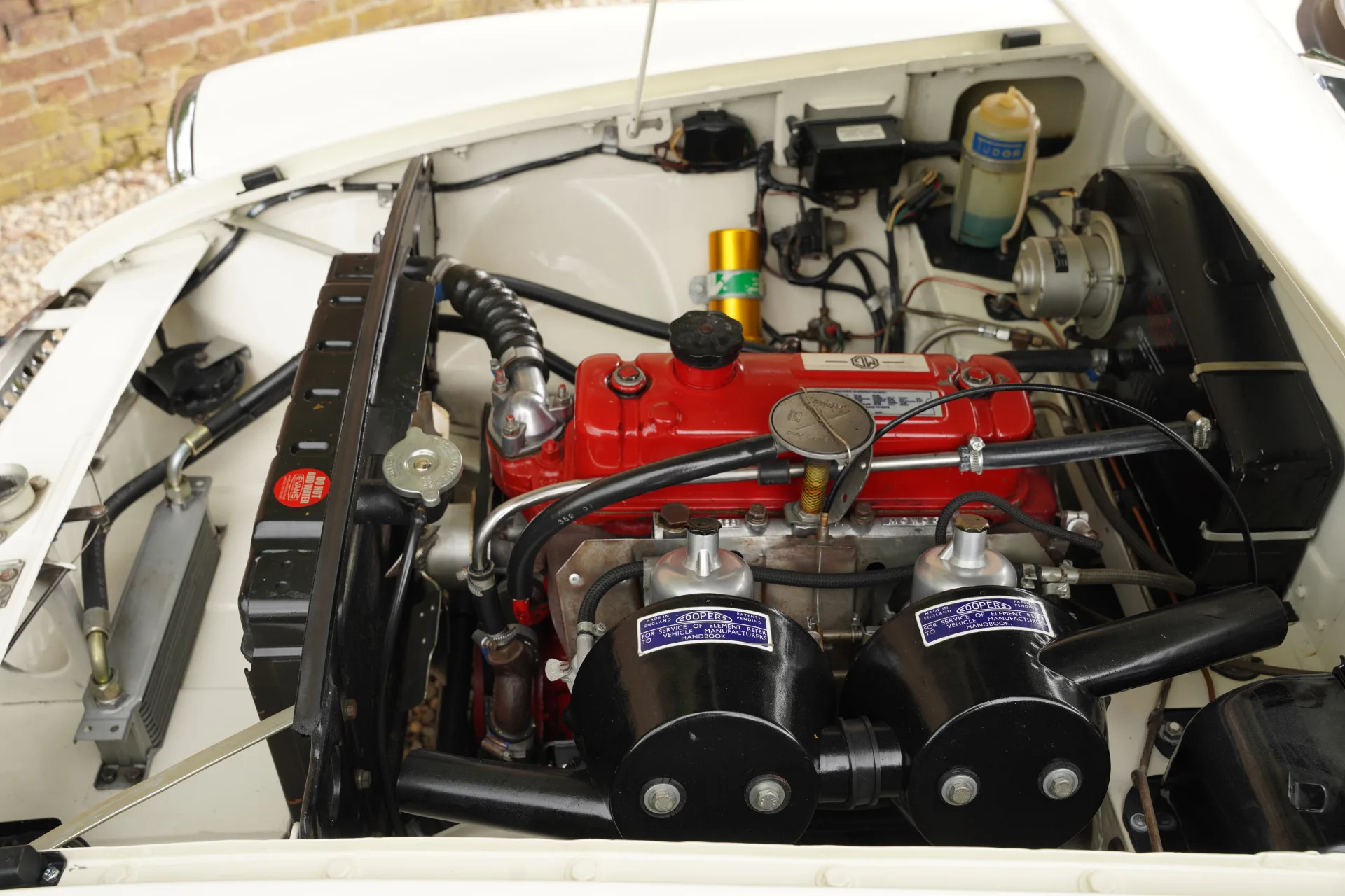 1966 MG MGB Roadster Mk I, 16/30