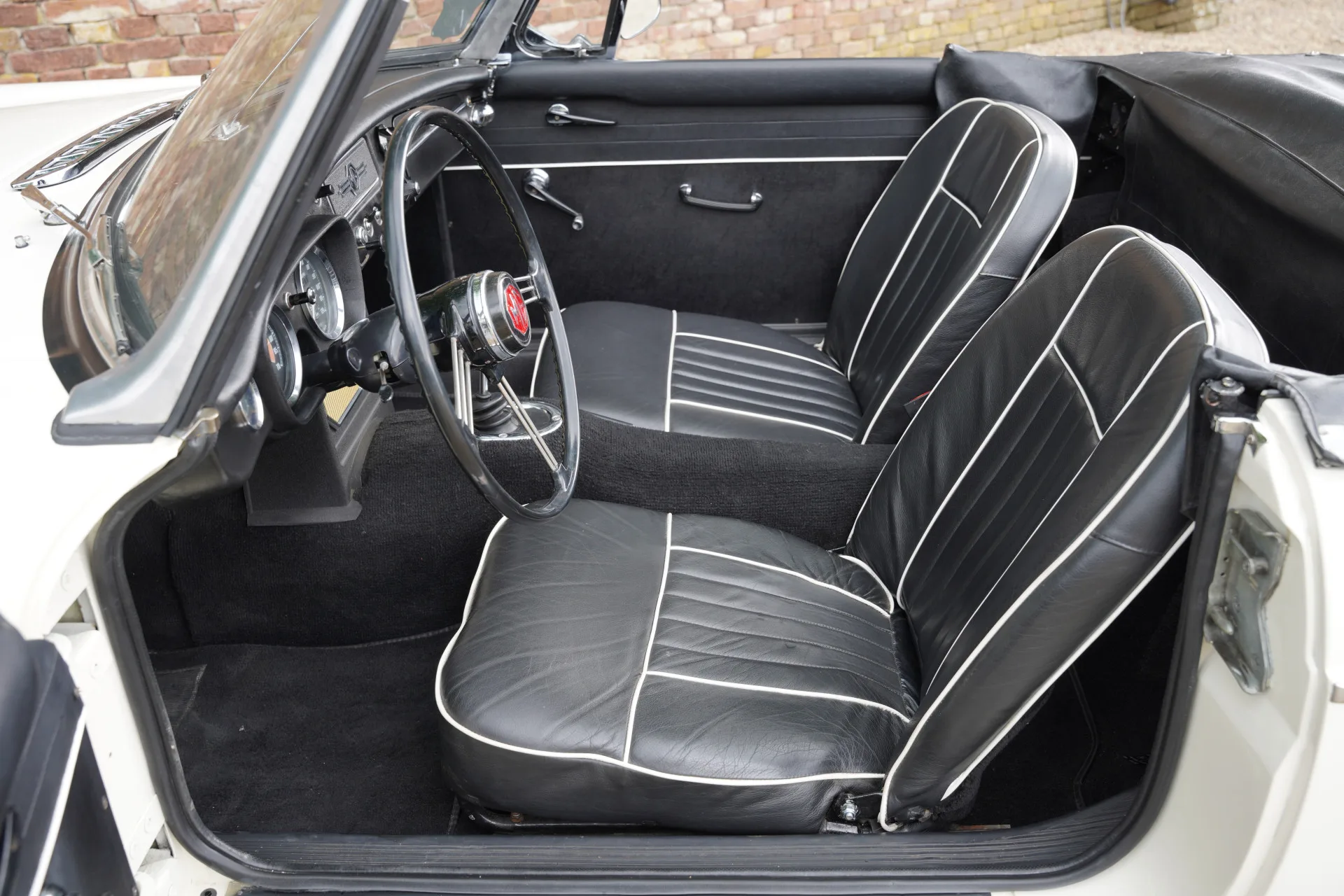 1966 MG MGB Roadster Mk I, 22/30
