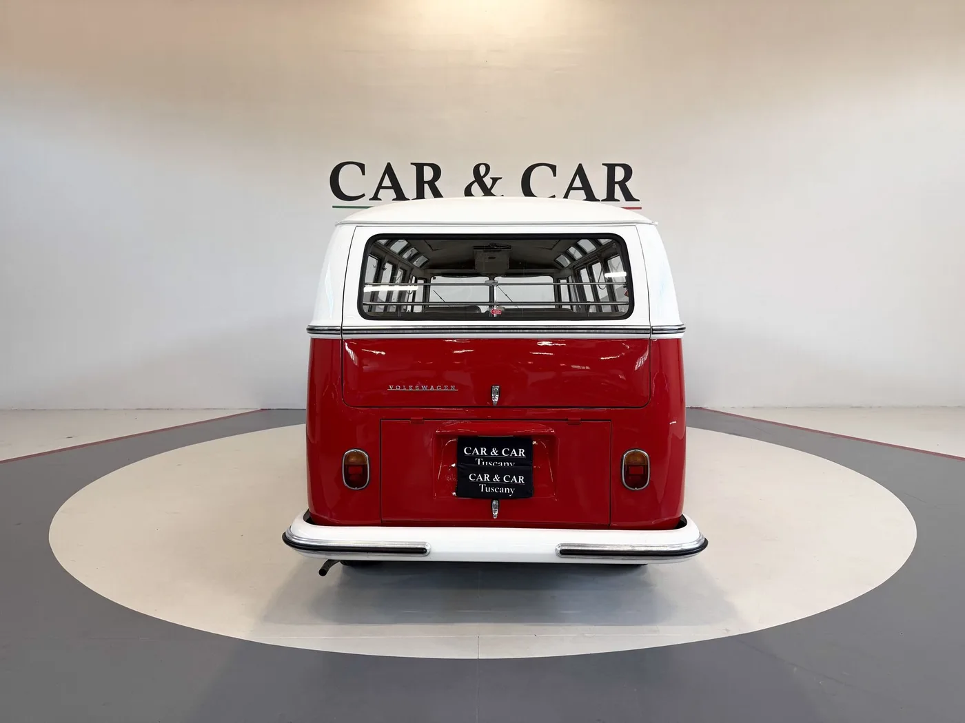 1966 Volkswagen T1 Samba De Luxe proposée par un concessionnaire spécialisé à Lucca, Italie, photo 4 sur 25