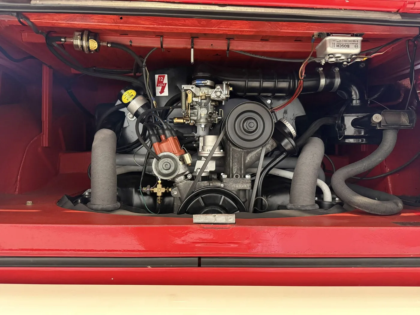 1966 Volkswagen T1 Samba De Luxe proposée par un concessionnaire spécialisé à Lucca, Italie, photo 14 sur 25