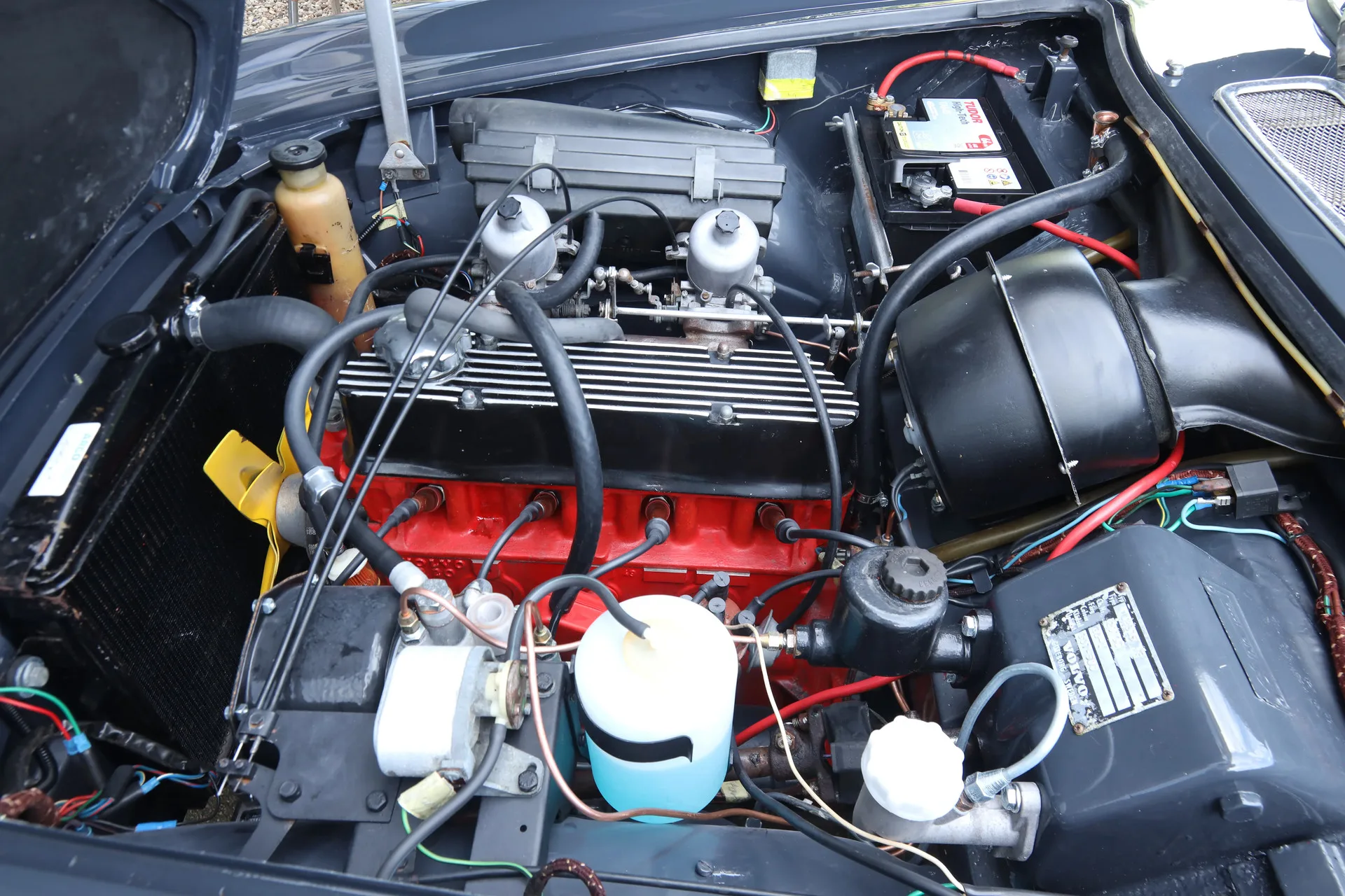 1966 Volvo P1800S, 4/30