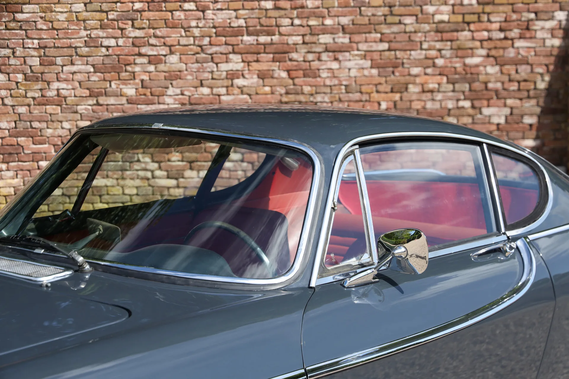 1966 Volvo P1800S, 8/30