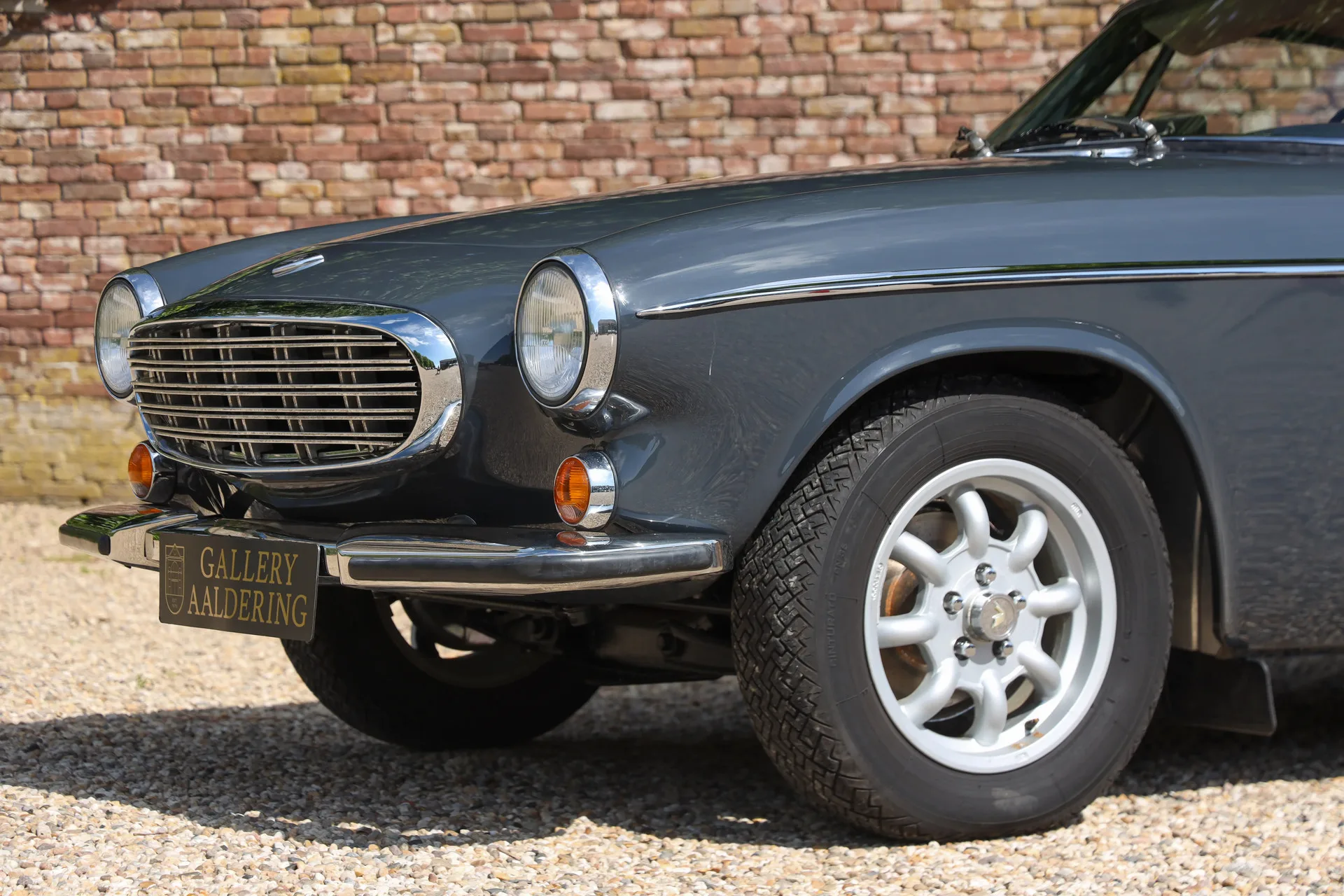 1966 Volvo P1800S, 10/30