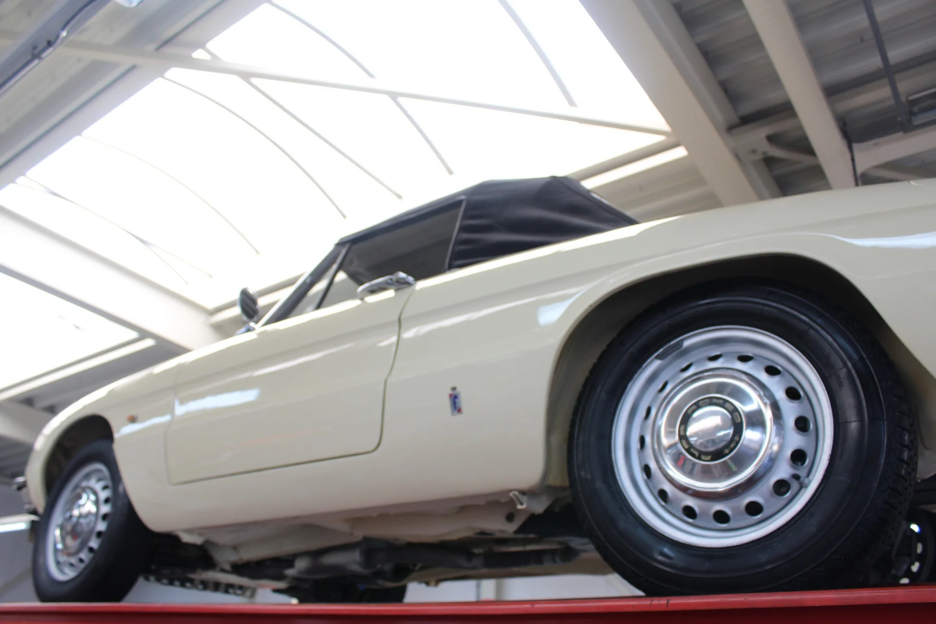 1967 Alfa Romeo Spider 1600 Duetto, 14/30