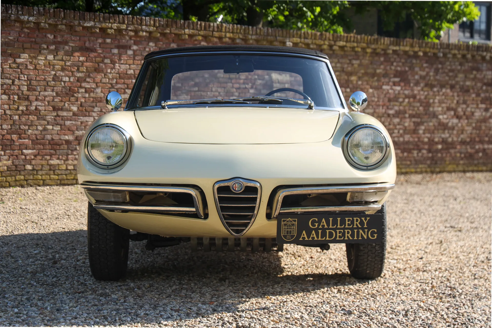 1967 Alfa Romeo Spider 1600 Duetto, 17/30