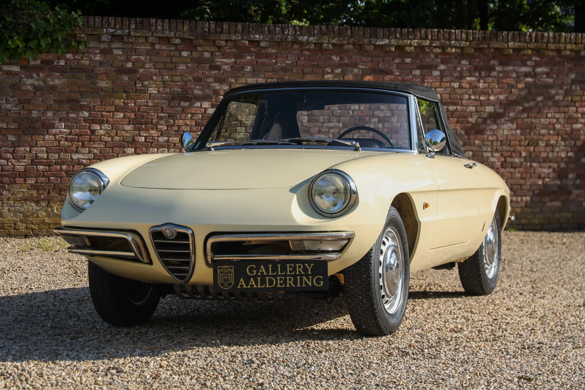 1967 Alfa Romeo Spider 1600 Duetto, 18/30