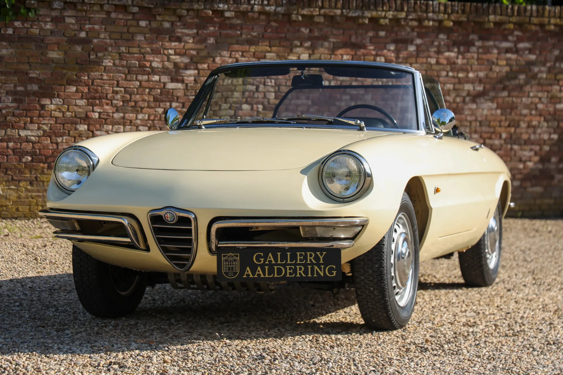 1967 Alfa Romeo Spider 1600 Duetto, 27/30