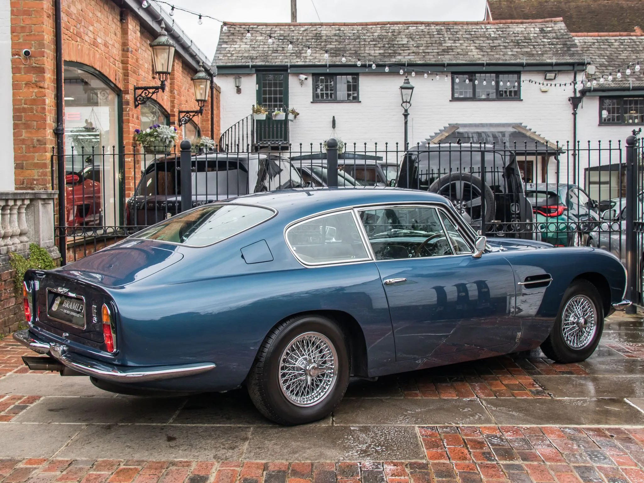 1967 Aston Martin DB6 Mk1, 10/24