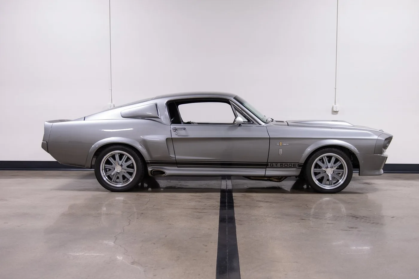 1967 Ford Mustang Eleanor Tribute verkauft von einem Fachhändler in Costa Mesa, Vereinigte Staaten, Foto 9 von 15