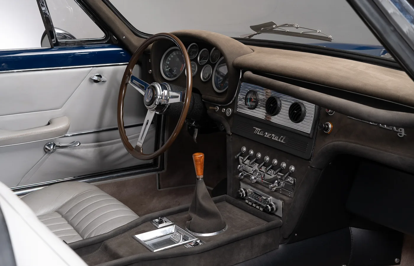 1967 Maserati Sebring Series II 3500 GTI, 20/28