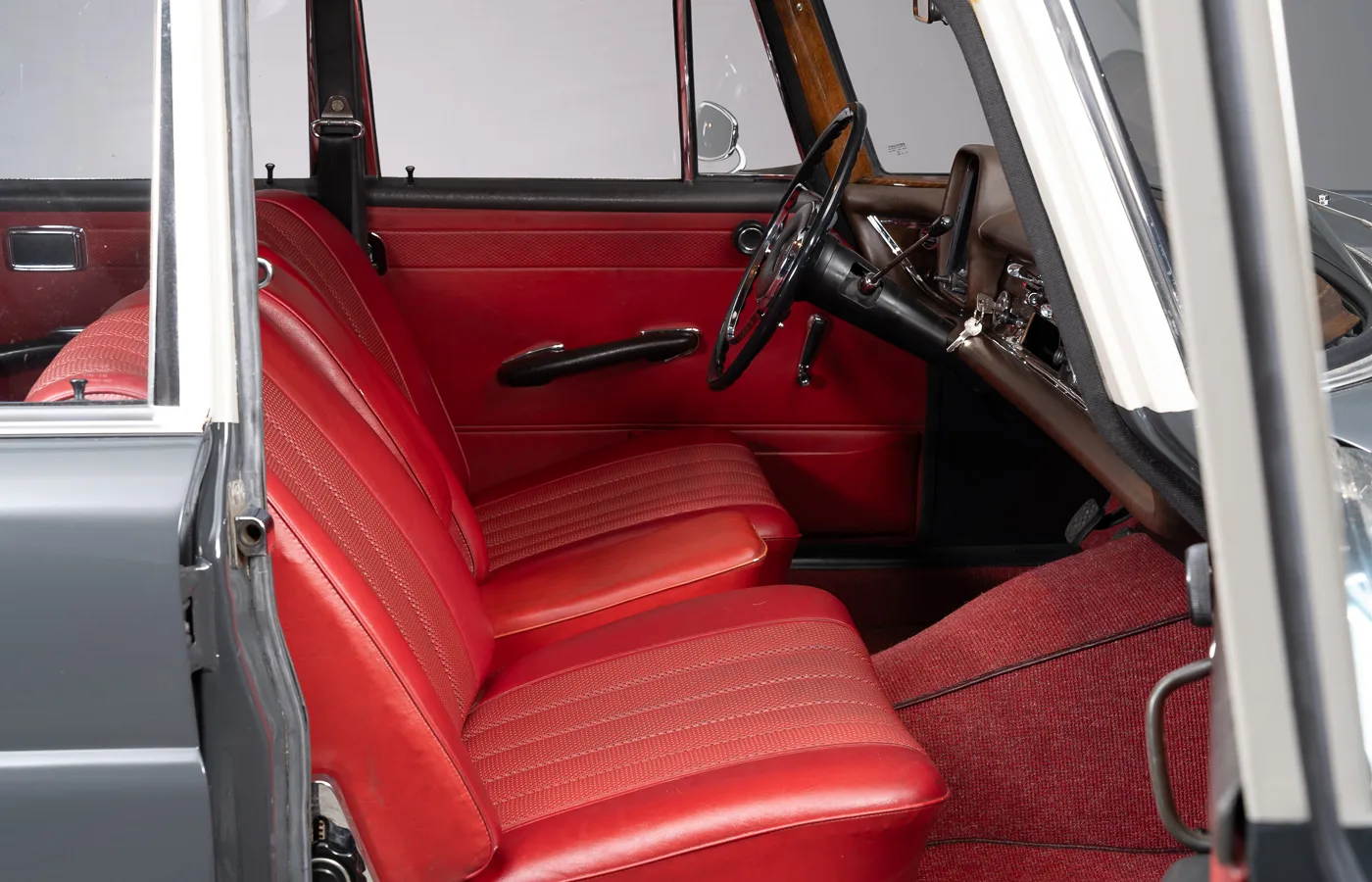 1967 Mercedes-Benz 230 S IMA Universal, 20/30