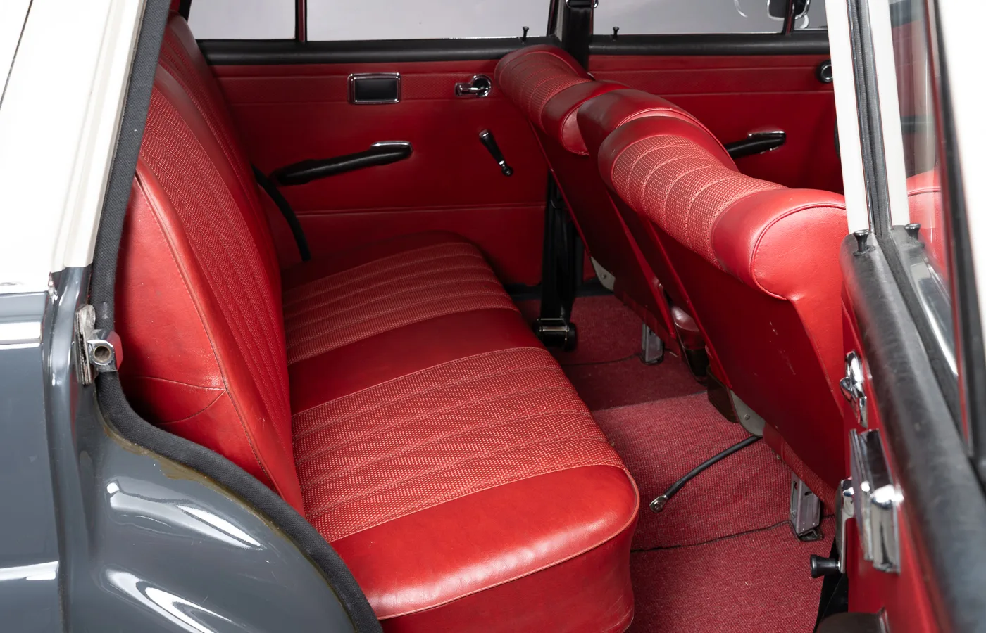 1967 Mercedes-Benz 230 S IMA Universal, 21/30