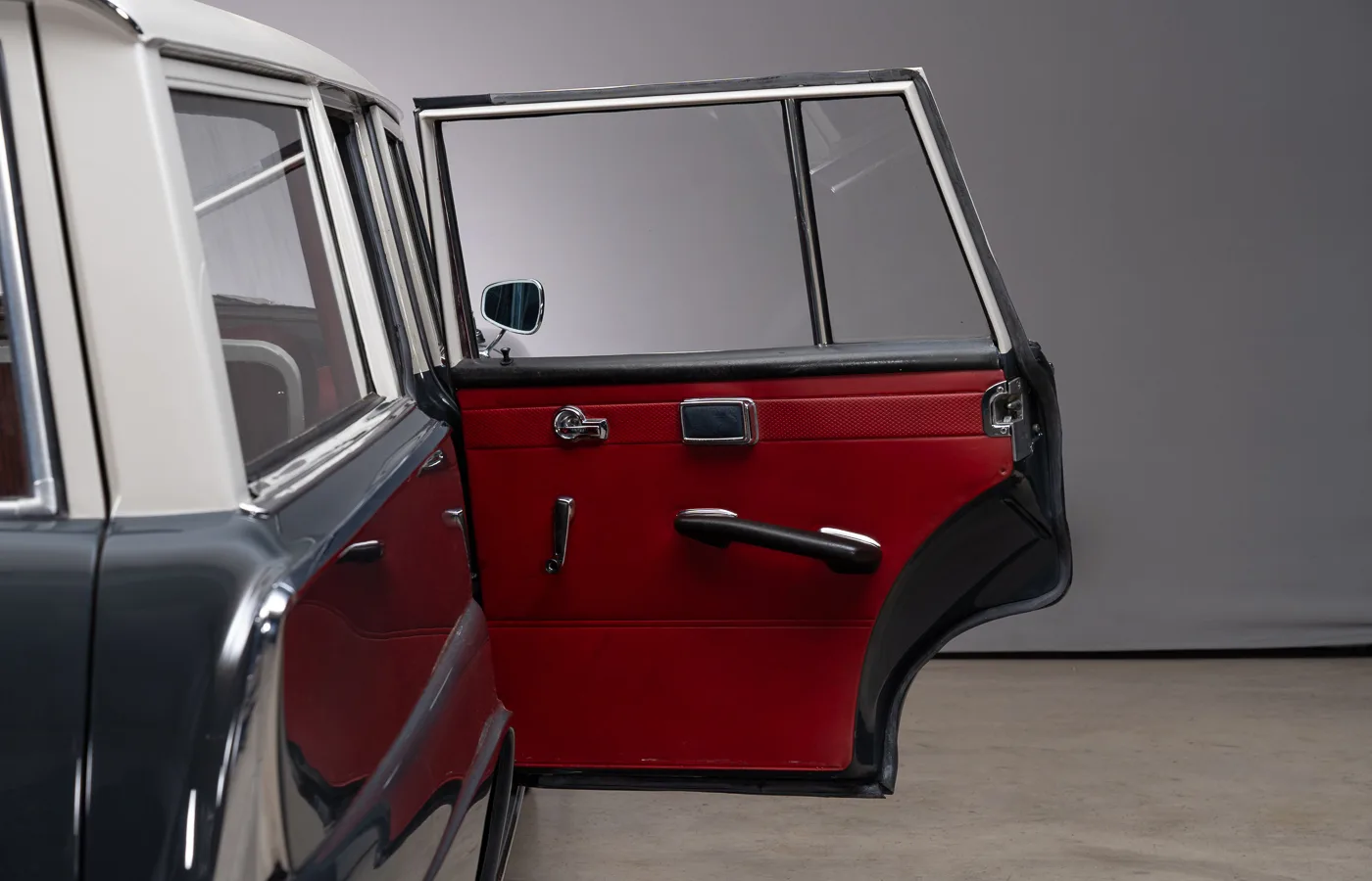 1967 Mercedes-Benz 230 S IMA Universal, 24/30