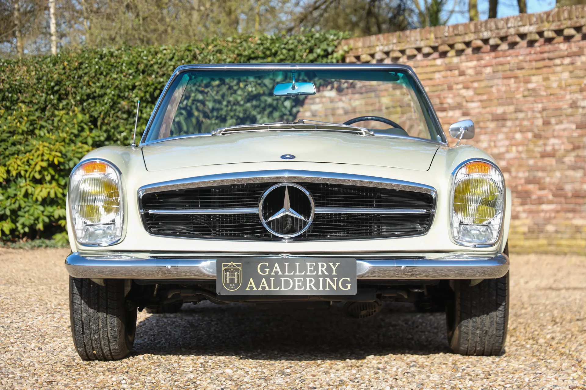 1967 Mercedes-Benz 230 SL, 29/30