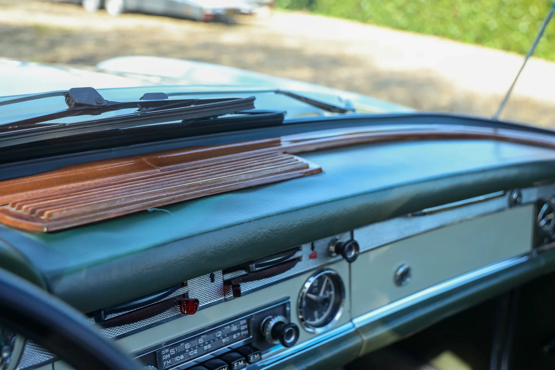 1967 Mercedes-Benz 230 SL, 30/30