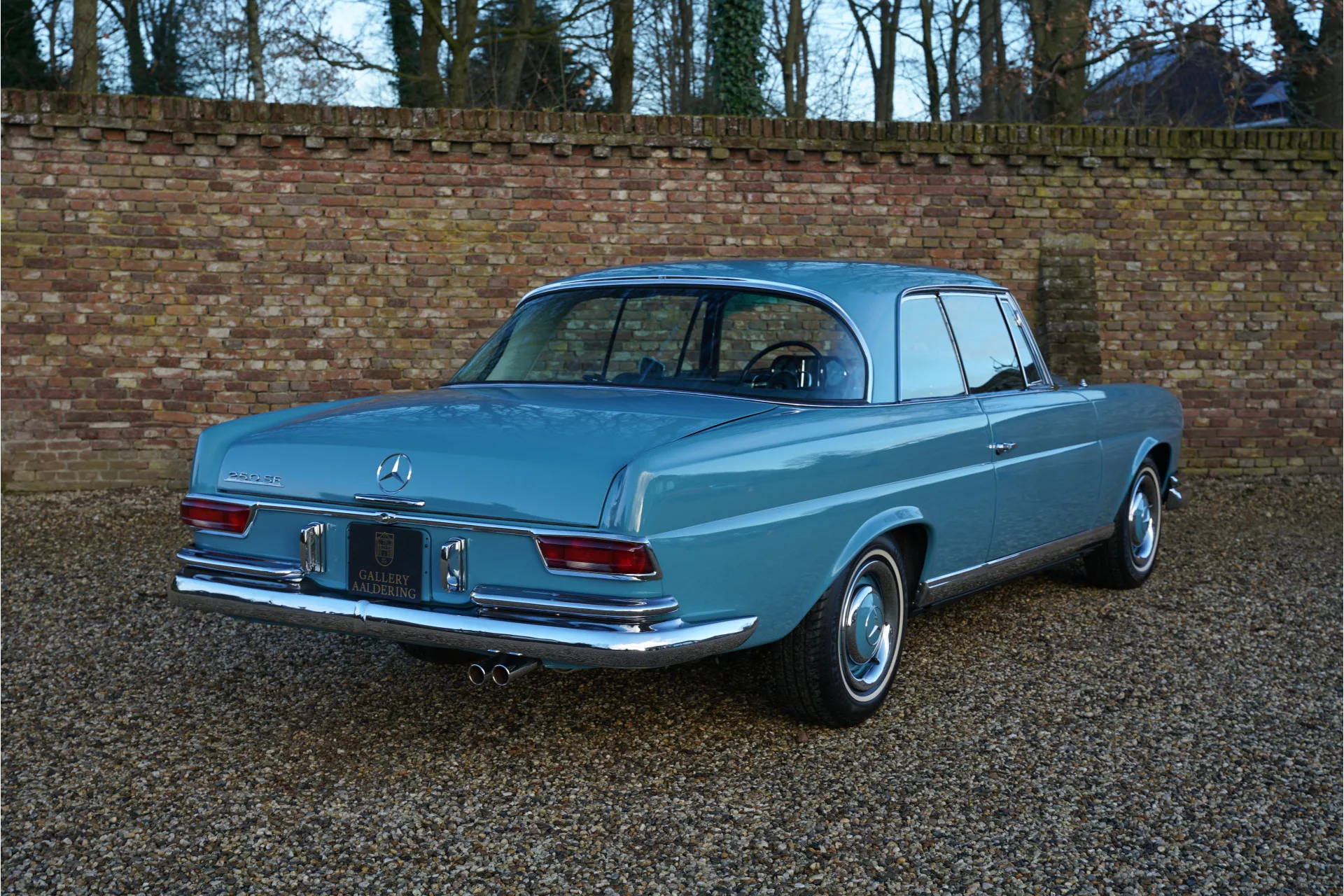 1967 Mercedes-Benz 250 SE Coupé, 22/30