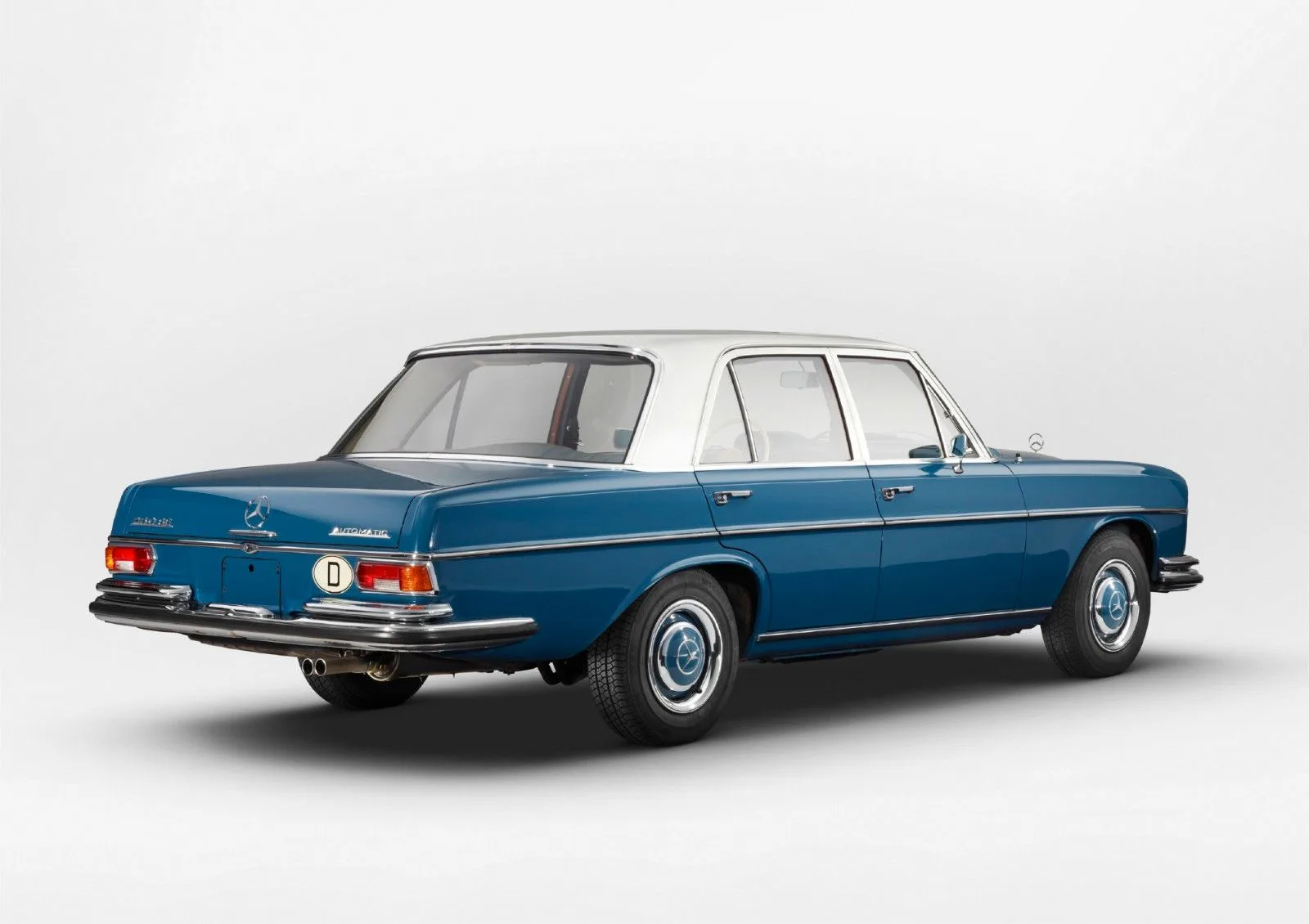 1967 Mercedes-Benz 250 SE, 2/7