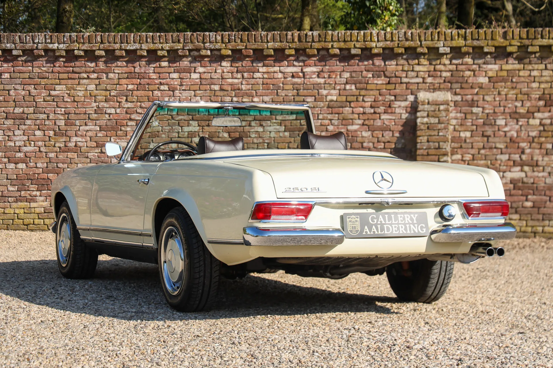 1967 Mercedes-Benz 250 SL, 2/30