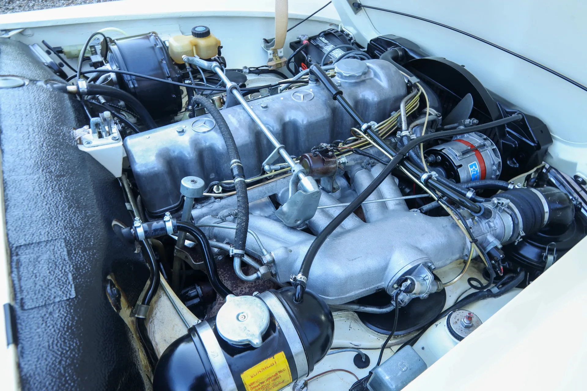 1967 Mercedes-Benz 250 SL, 4/30