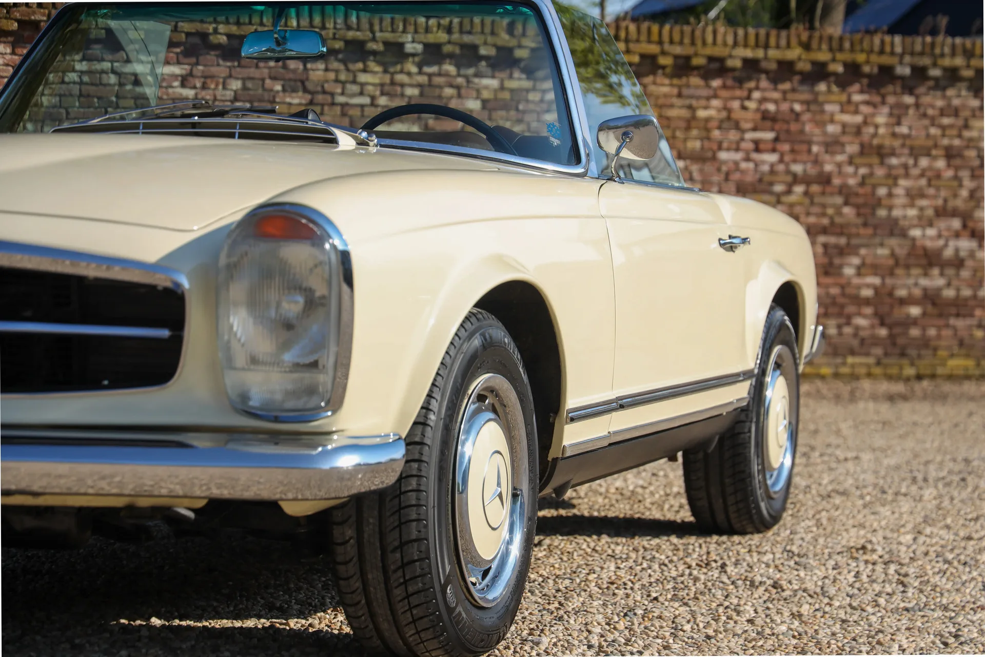 1967 Mercedes-Benz 250 SL, 16/30