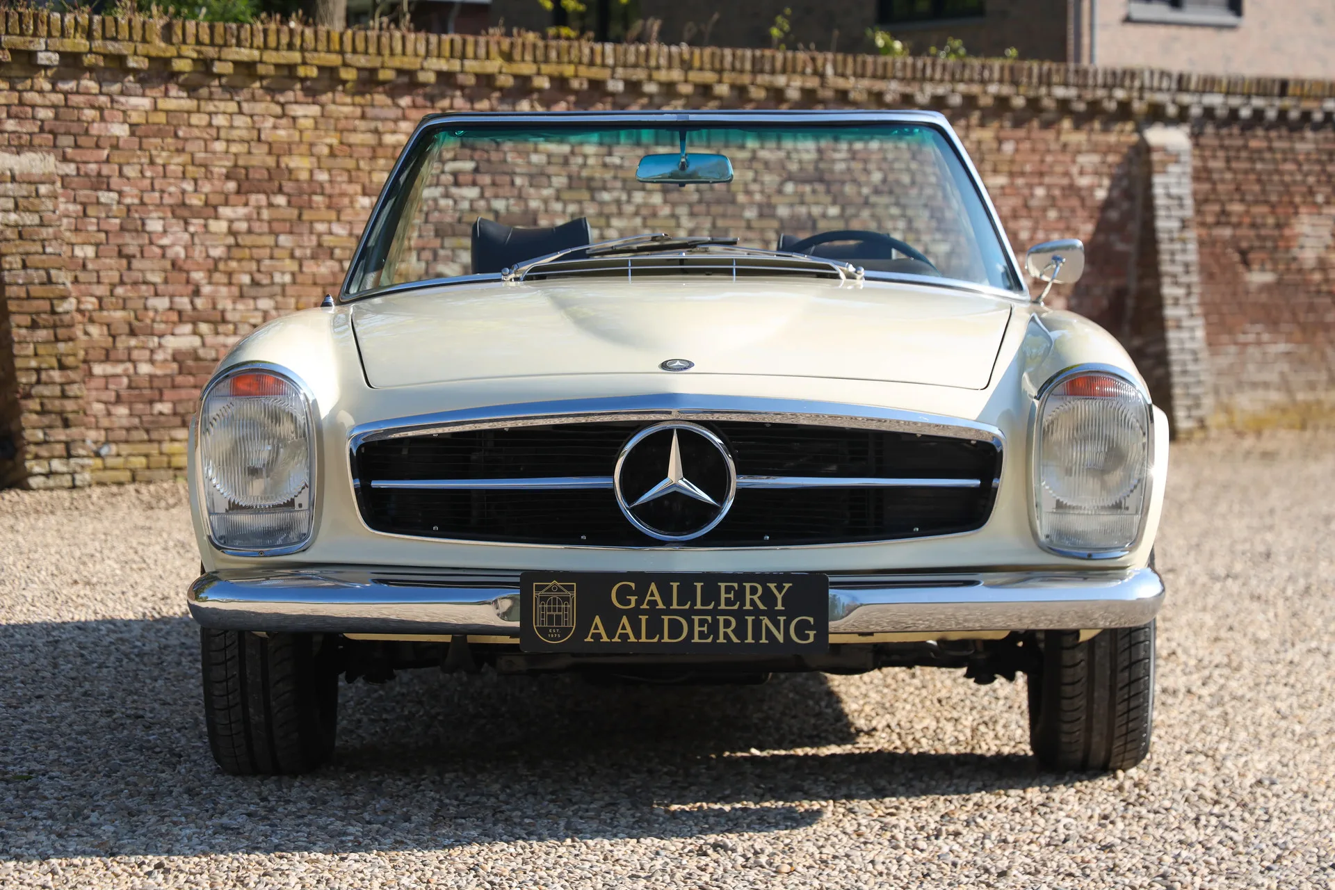 1967 Mercedes-Benz 250 SL, 18/30