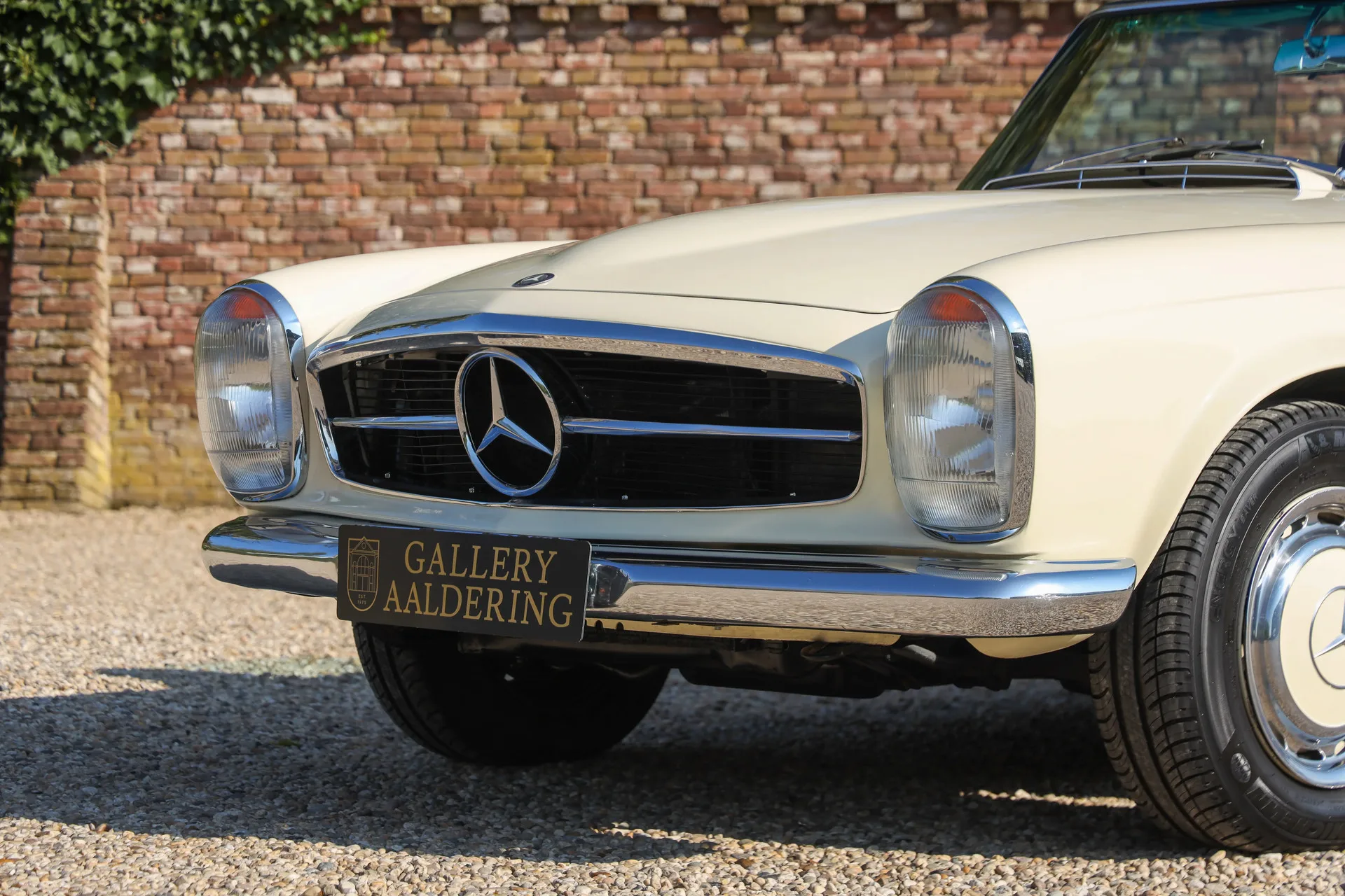 1967 Mercedes-Benz 250 SL, 24/30