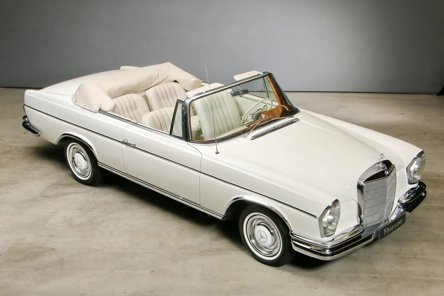 1967 Mercedes-Benz 300 SE Cabriolet 6.3, 6/26