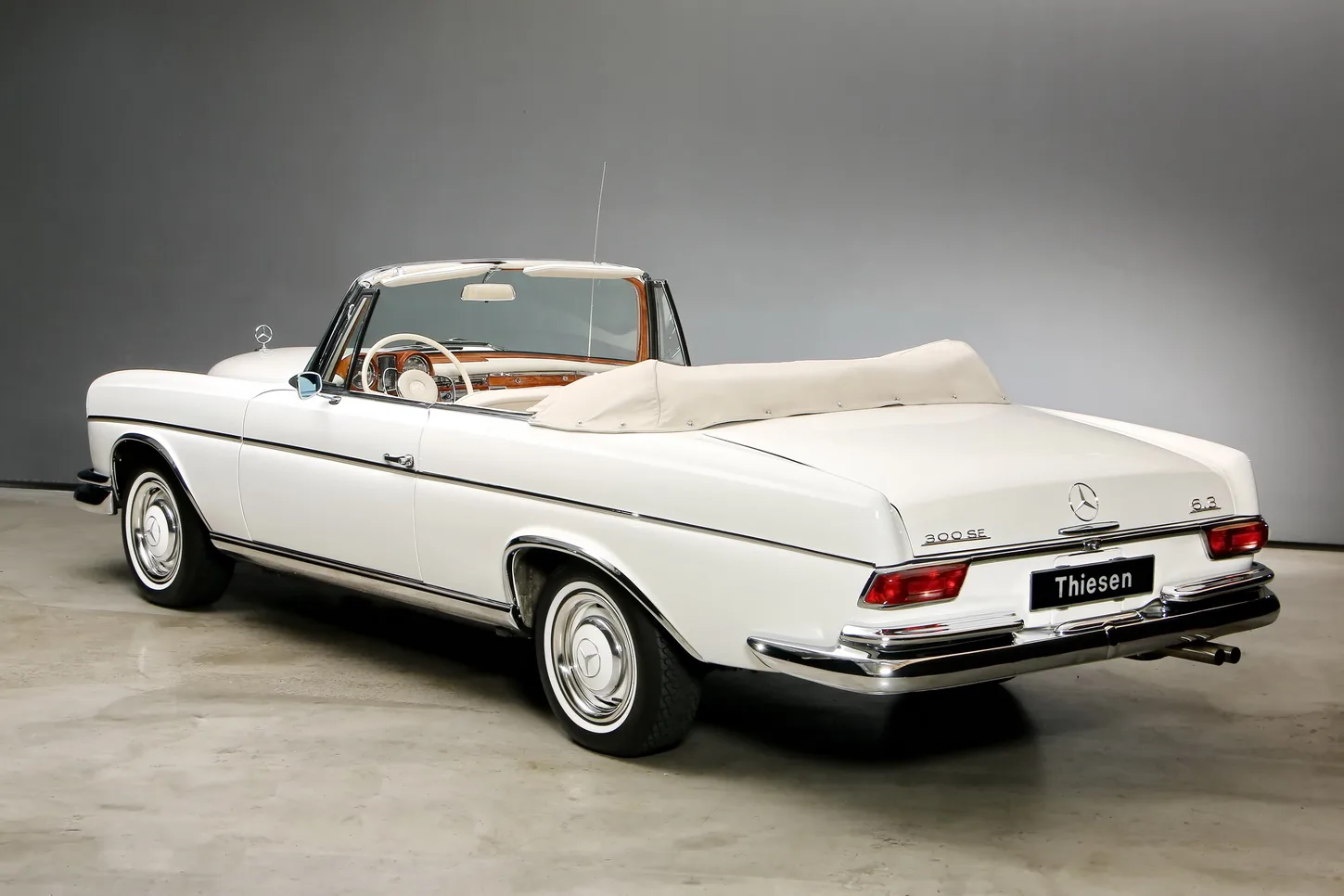 1967 Mercedes-Benz 300 SE Cabriolet 6.3, 7/26
