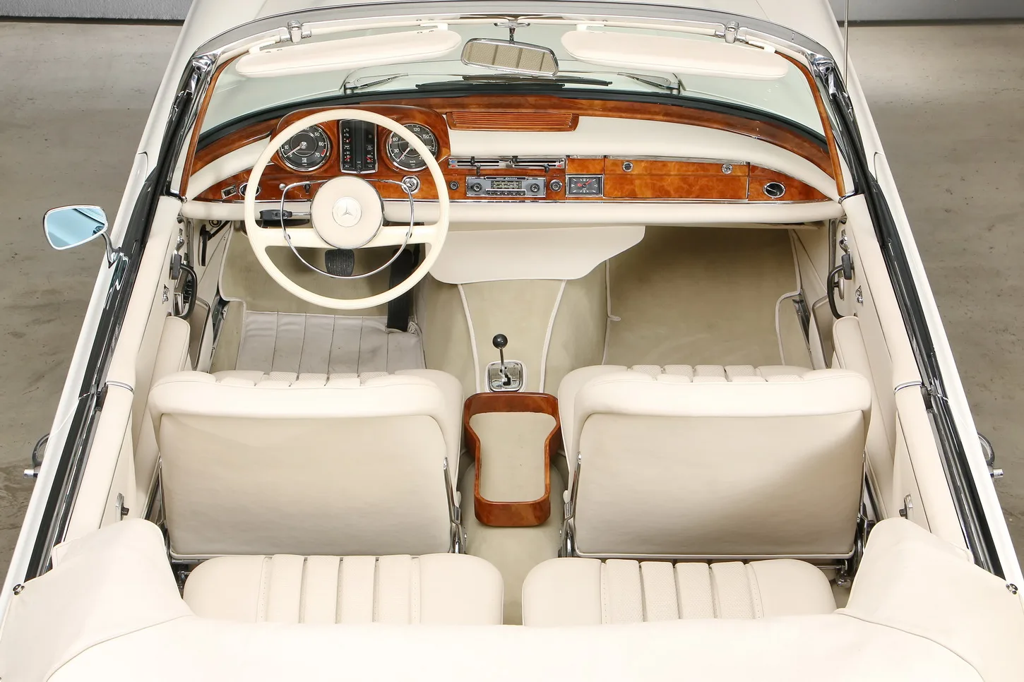 1967 Mercedes-Benz 300 SE Cabriolet 6.3, 12/26