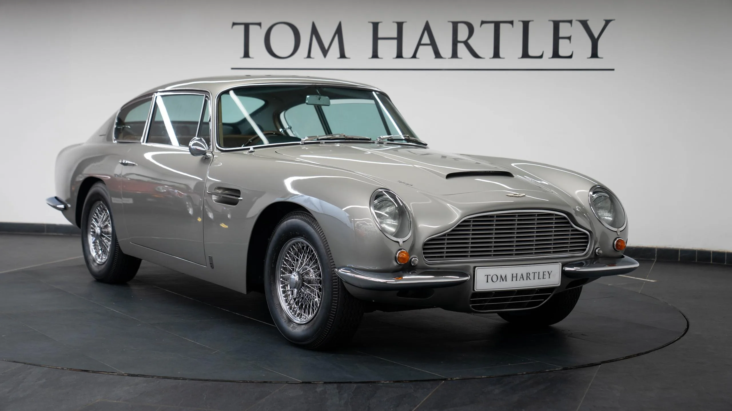 1968 Aston Martin DB6 offered by a specialist dealer in Swadlincote, United Kingdom, main photo