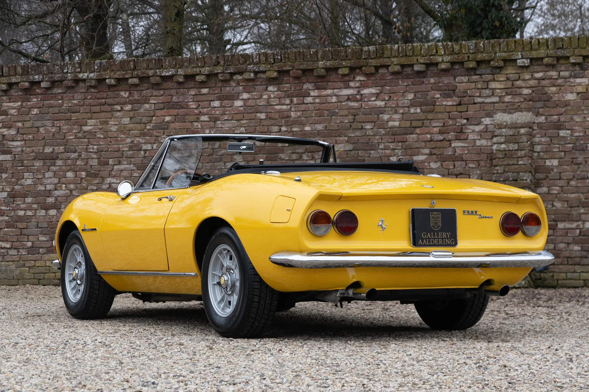 1968 Fiat Dino Spider 2000, 2/30