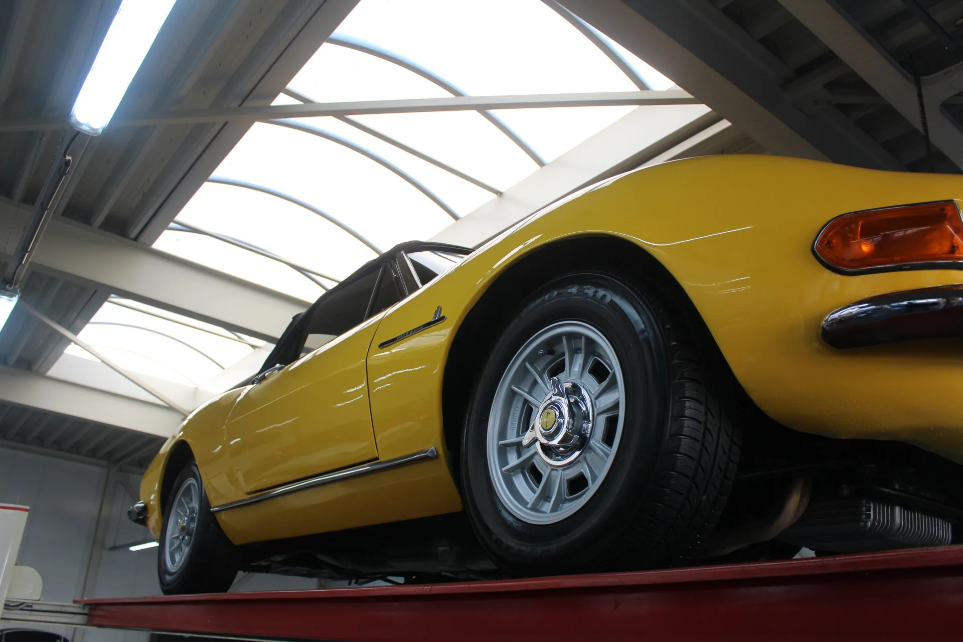 1968 Fiat Dino Spider 2000, 9/30