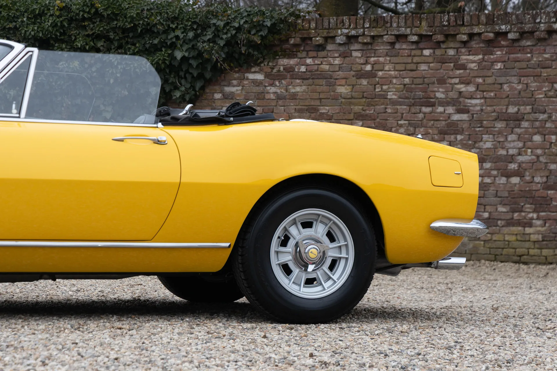 1968 Fiat Dino Spider 2000, 28/30