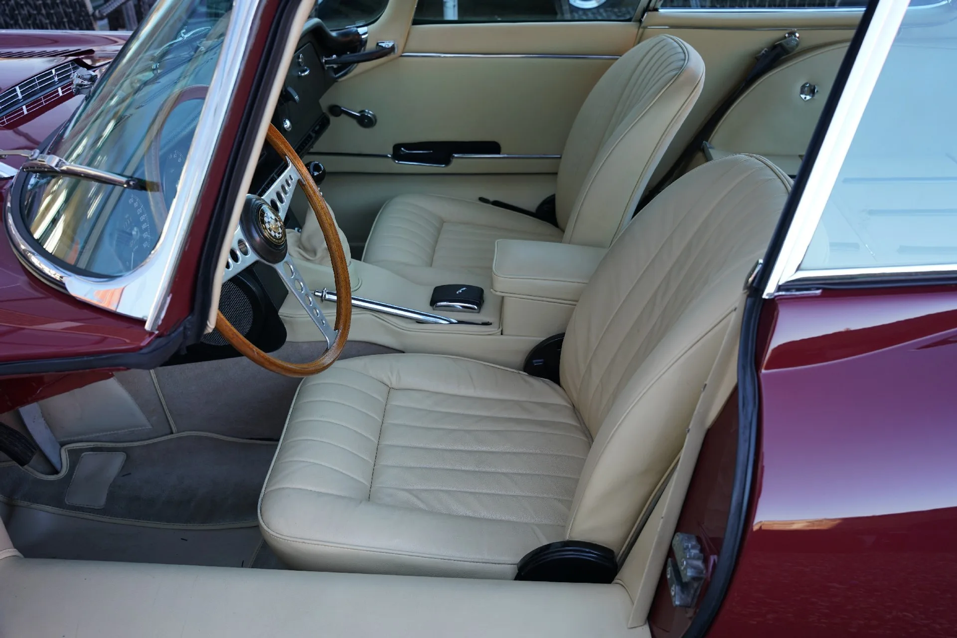 1968 Jaguar E-Type Series 1.5 4.2 Coupé, 3/30