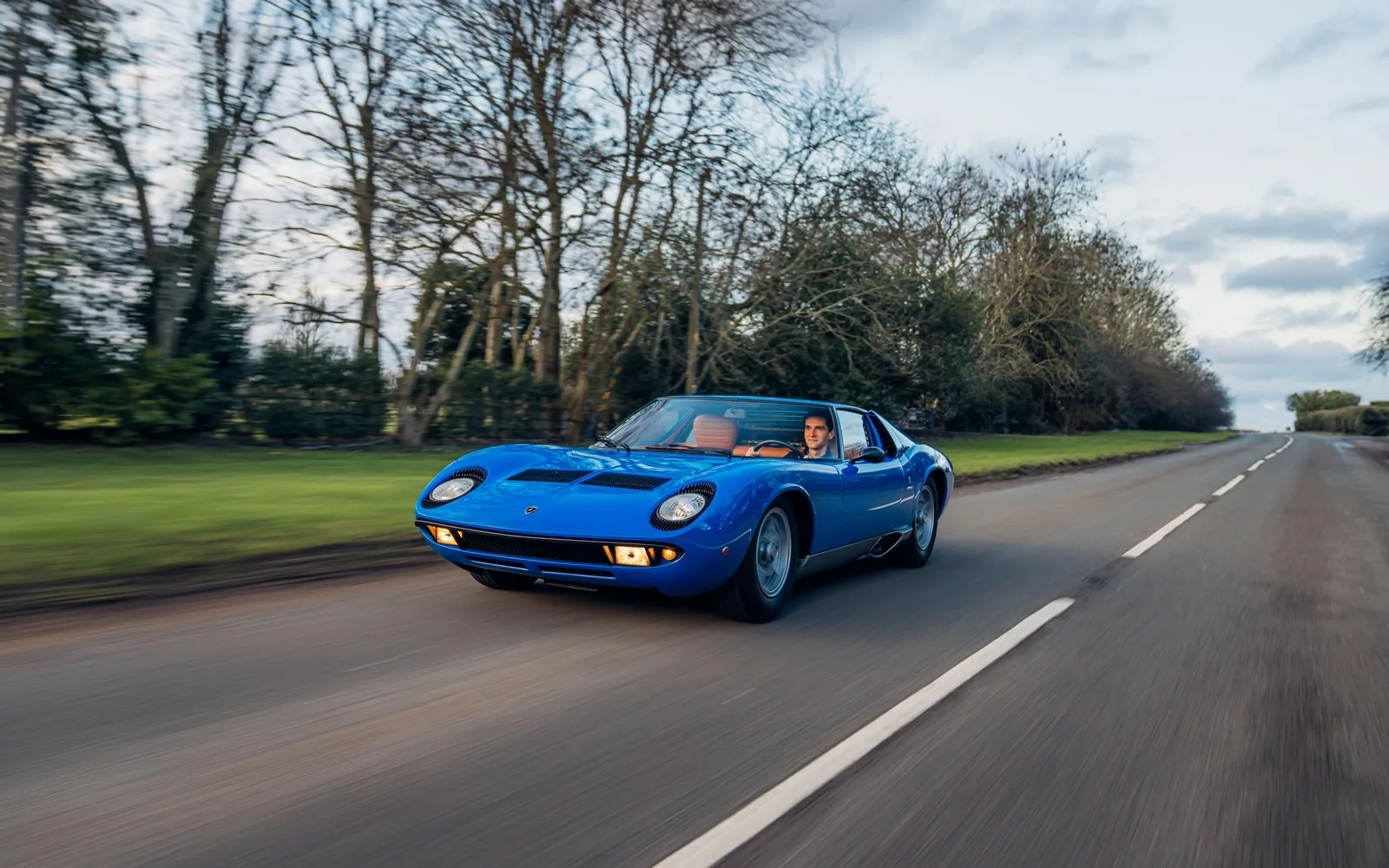 1968 Lamborghini Miura P400 angeboten von einem Fachhändler in Chorleywood, Vereinigtes Königreich, Hauptfoto