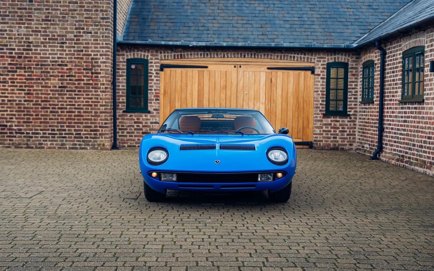 1968 Lamborghini Miura P400 angeboten von einem Fachhändler in Chorleywood, Vereinigtes Königreich, Foto 11 von 15